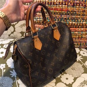 Authentic Louis Vuitton speedy 25